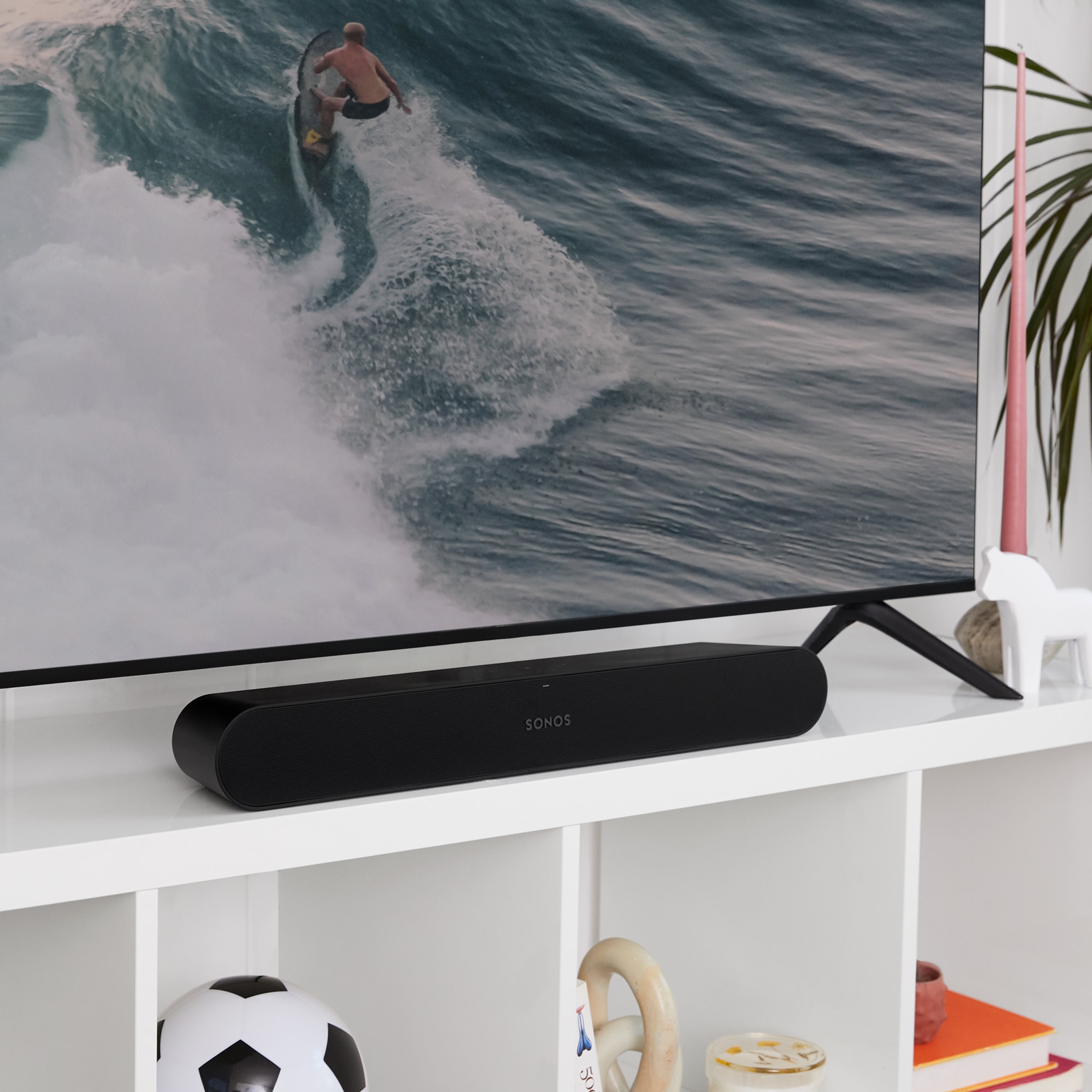 Ray ofrece un sonido inmersivo para que te sumerjas en tus pelis y series