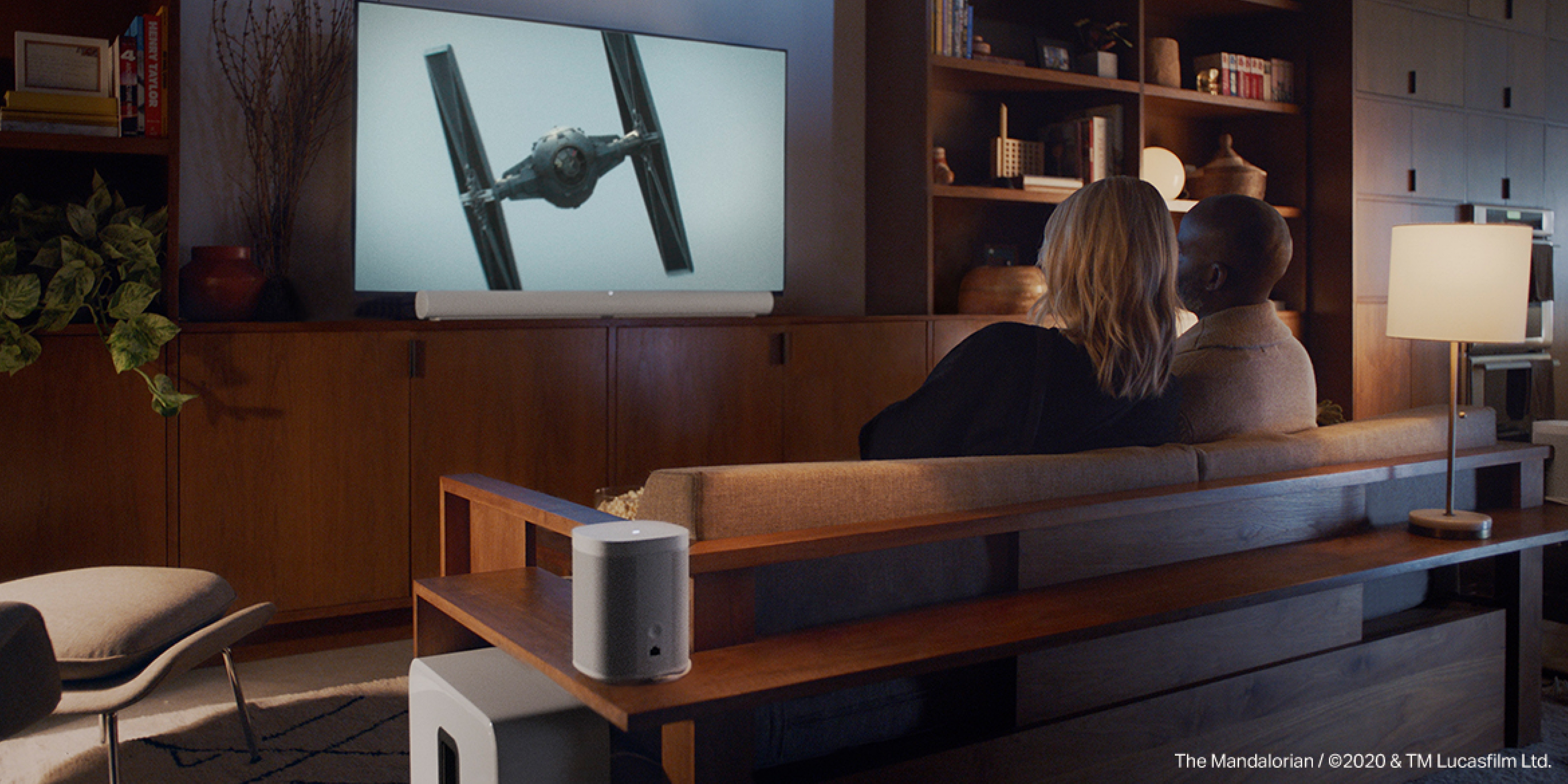 Noche de películas con Arc en blanco