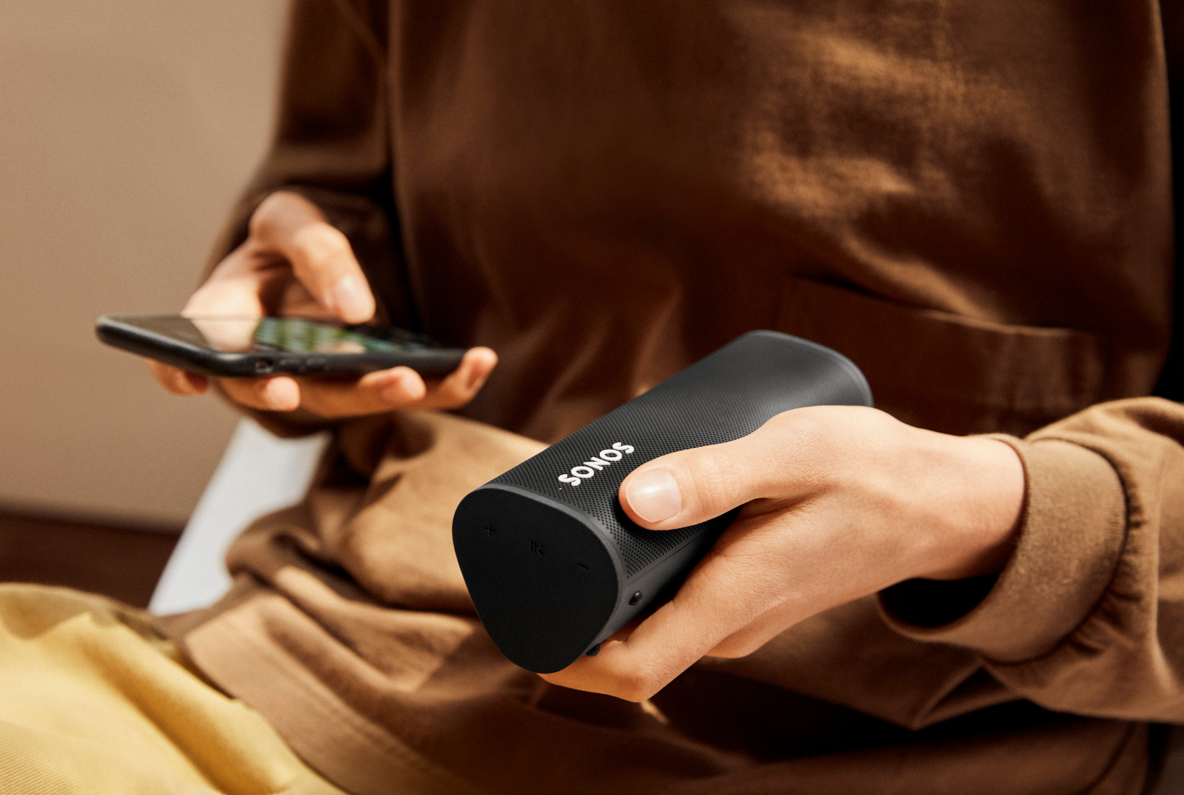 Uso de Roam en Shadow Black con la app Sonos